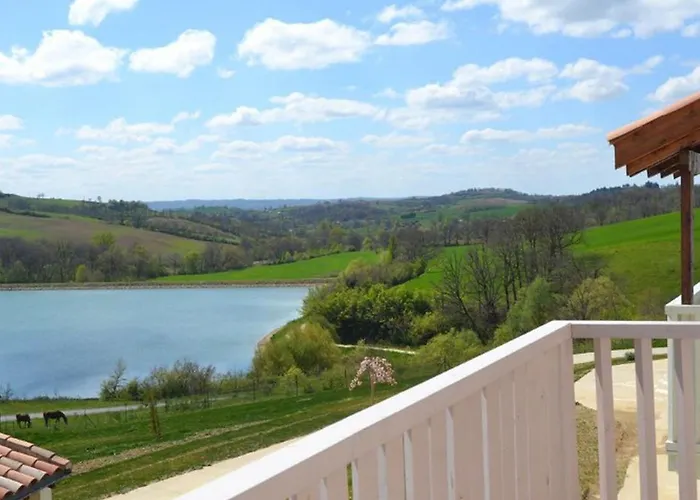 Campingplads Maison Familiale Avec Terrasse, 6 Personnes - Api-1-52-1372 *