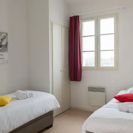 Maison Familiale Avec Terrasse, 6 Personnes - Api-1-52-1372 Camping