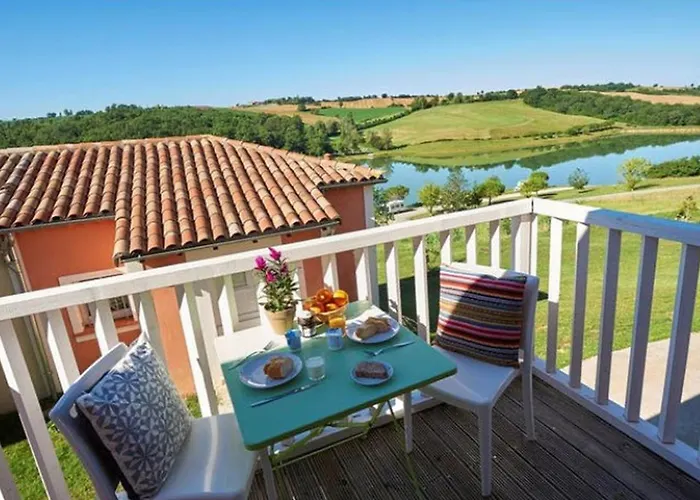 Maison Familiale Avec Terrasse, 6 Personnes - Api-1-52-1372 Carla-Bayle